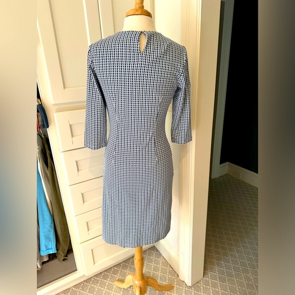 J. McLaughlin Shift Dress Size S - Picture 3 of 3